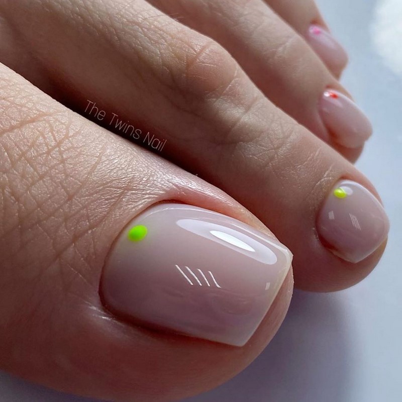 Модный педикюр 2026: дизайны и тенденции — фото