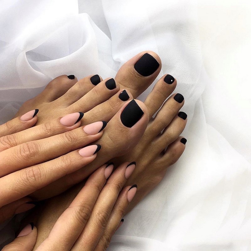 Модный педикюр 2026: дизайны и тенденции — фото