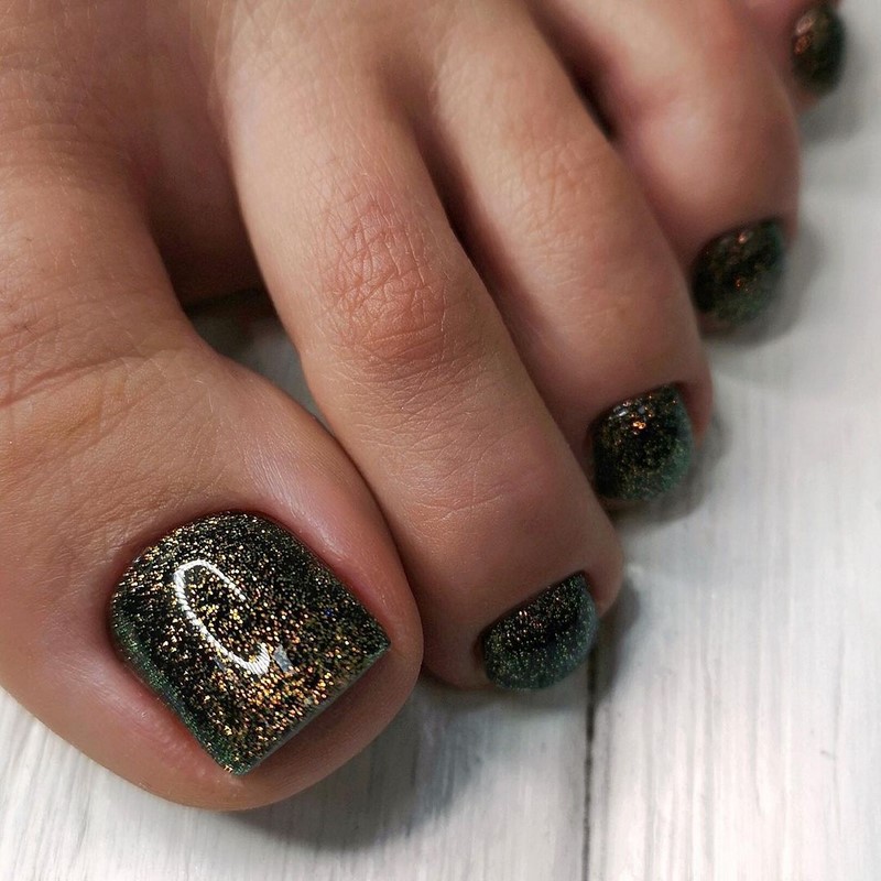 Модный педикюр 2026: дизайны и тенденции — фото