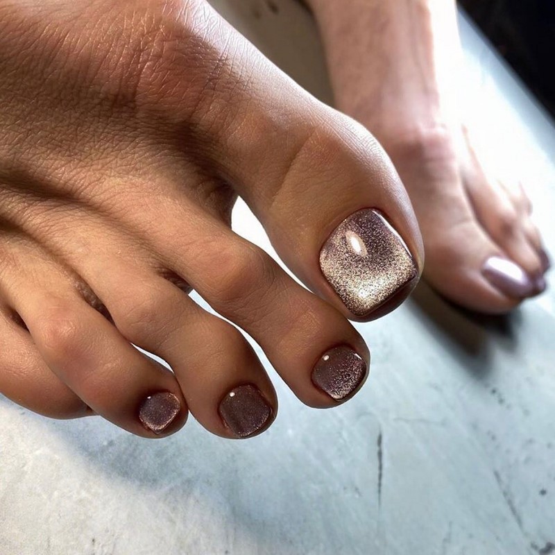 Модный педикюр 2026: дизайны и тенденции — фото