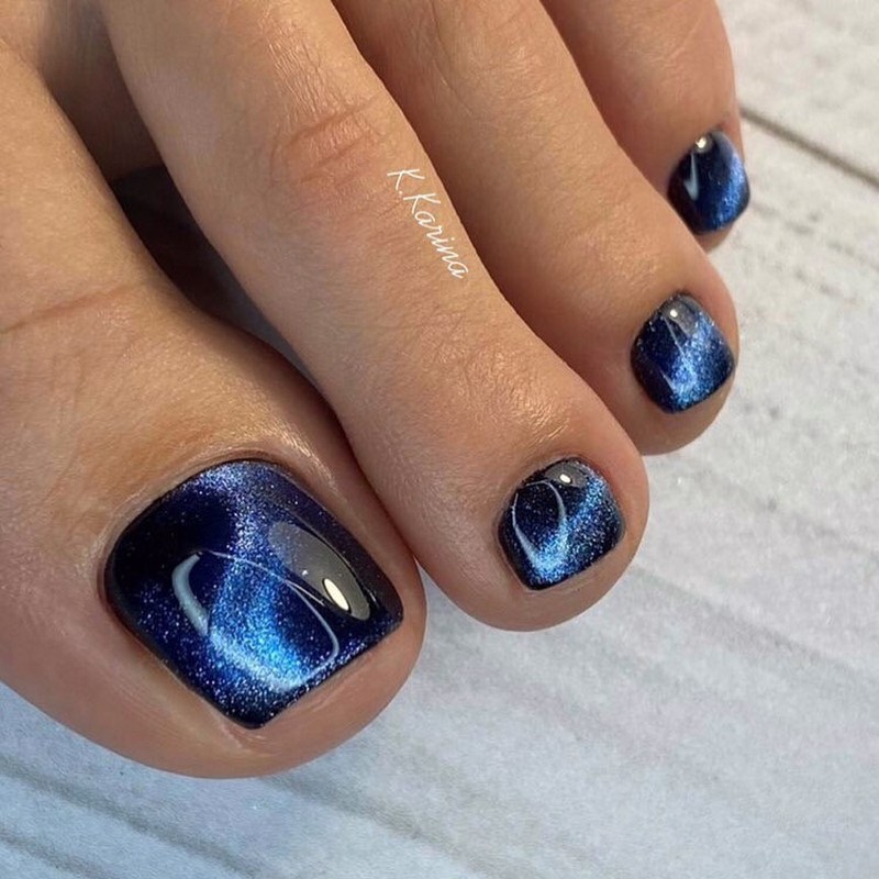 Модный педикюр 2026: дизайны и тенденции — фото