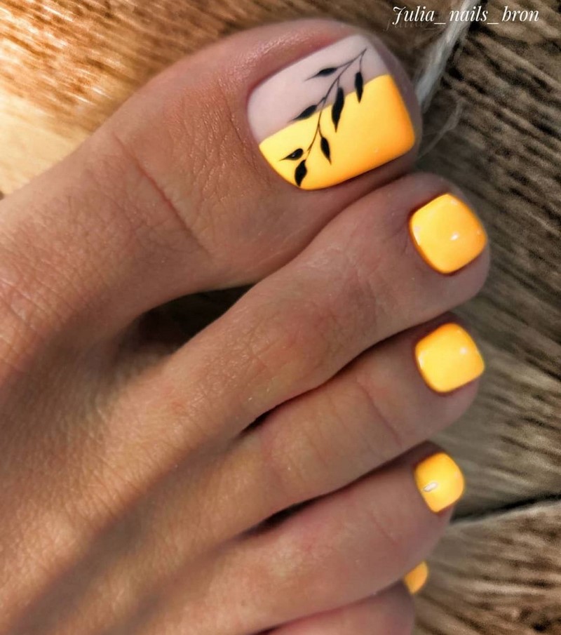 Модный педикюр 2026: дизайны и тенденции — фото