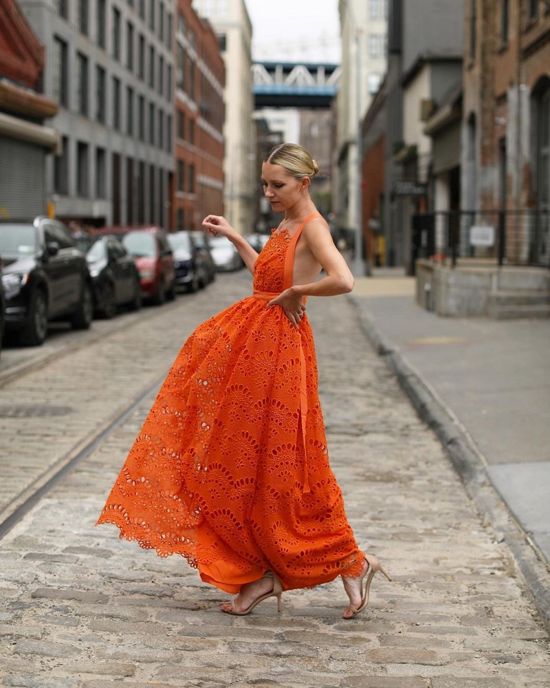 Летние сарафаны 2026 — модели, новинки, образы