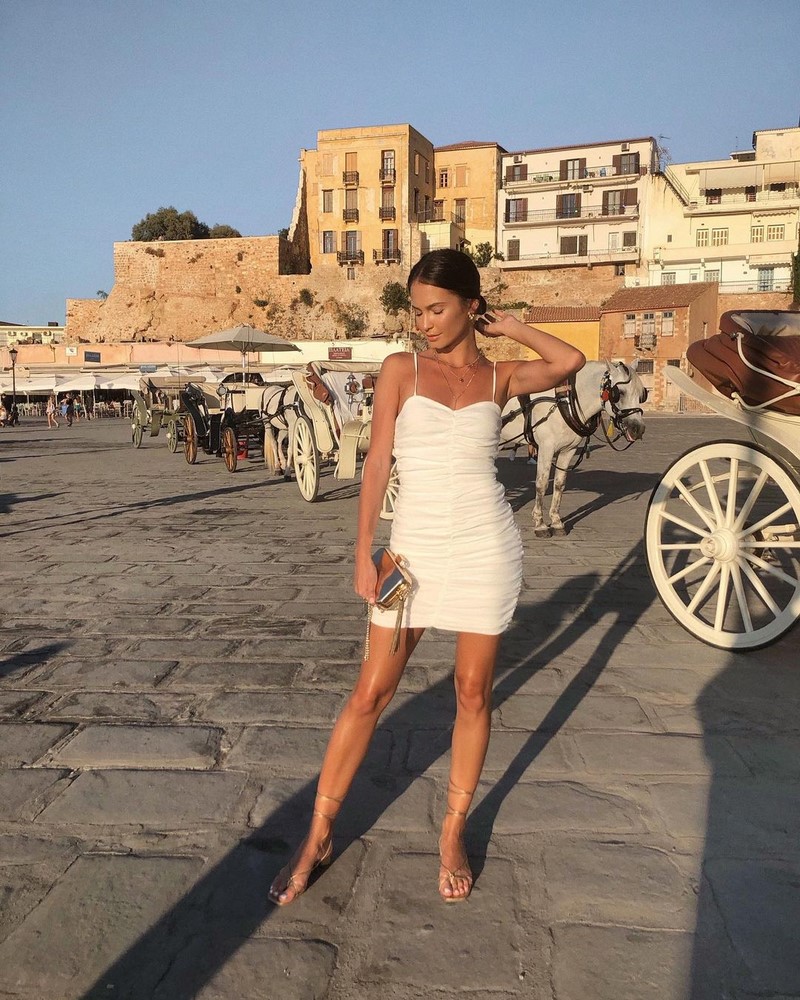 Летние сарафаны 2026 — модели, новинки, образы