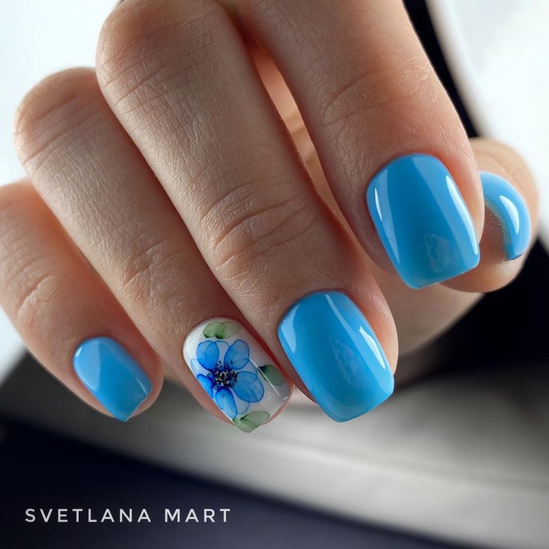 Стильный синий маникюр 2026: идеи, новинки, тенденции