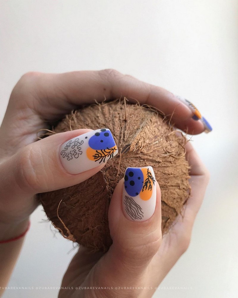 Стильный синий маникюр 2026: идеи, новинки, тенденции