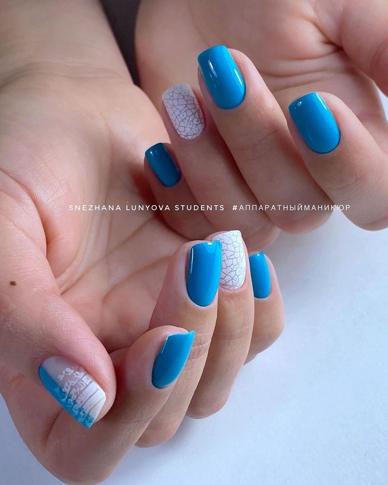 Стильный синий маникюр 2026: идеи, новинки, тенденции