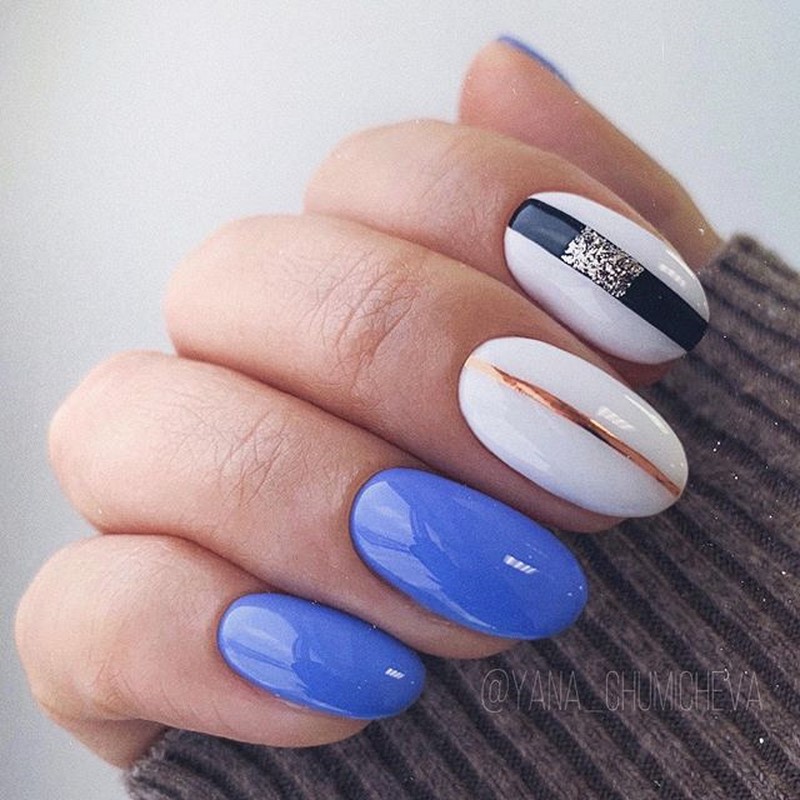 Стильный синий маникюр 2026: идеи, новинки, тенденции