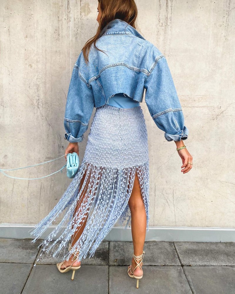 Весенние куртки 2026: модные новинки на фото