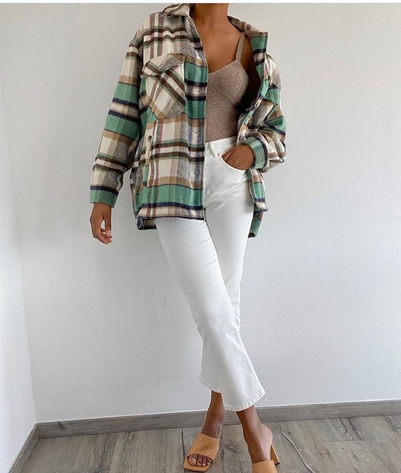 Весенние куртки 2026: модные новинки на фото