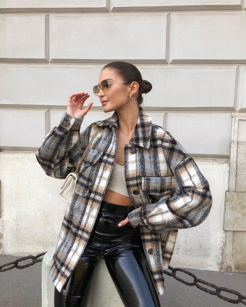 Весенние куртки 2026: модные новинки на фото