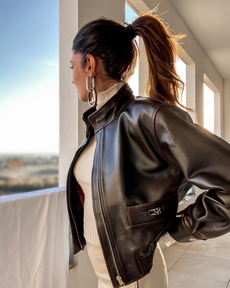 Весенние куртки 2026: модные новинки на фото