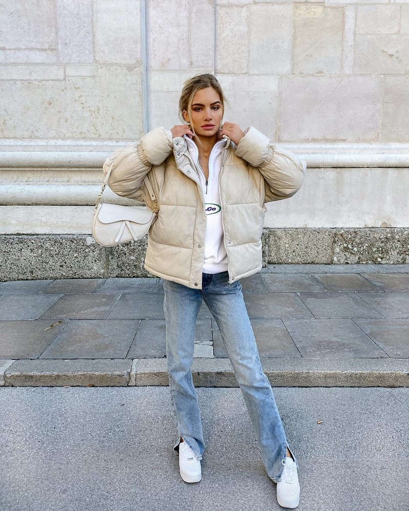 Весенние куртки 2026: модные новинки на фото