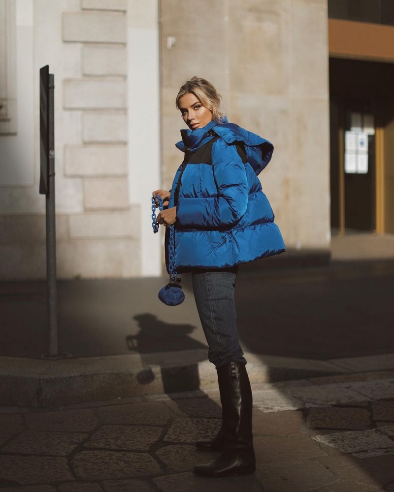 Весенние куртки 2026: модные новинки на фото