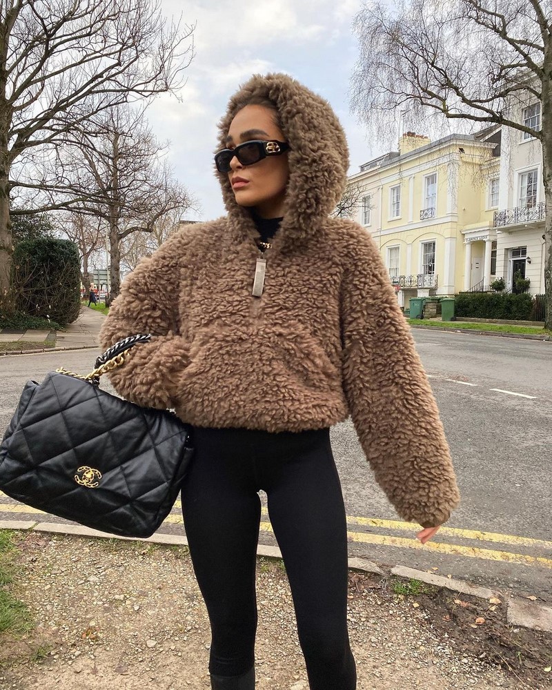 Весенние куртки 2026: модные новинки на фото