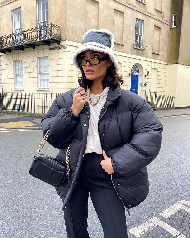 Весенние куртки 2026: модные новинки на фото