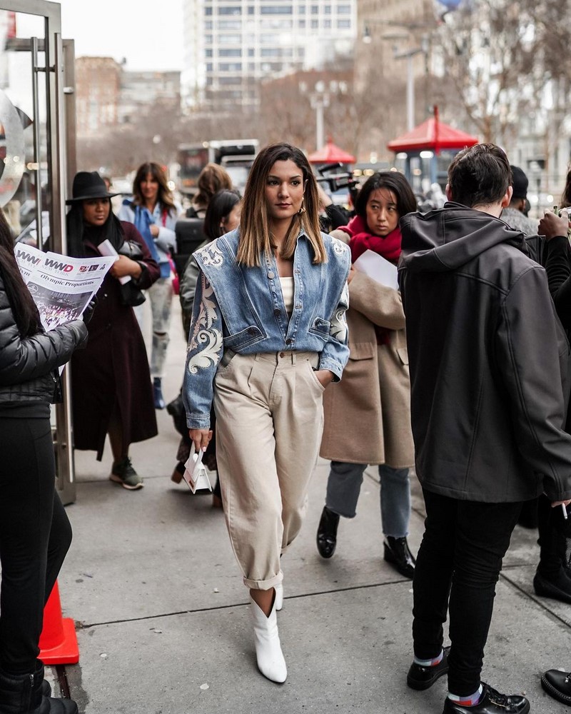 Весенние куртки 2026: модные новинки на фото