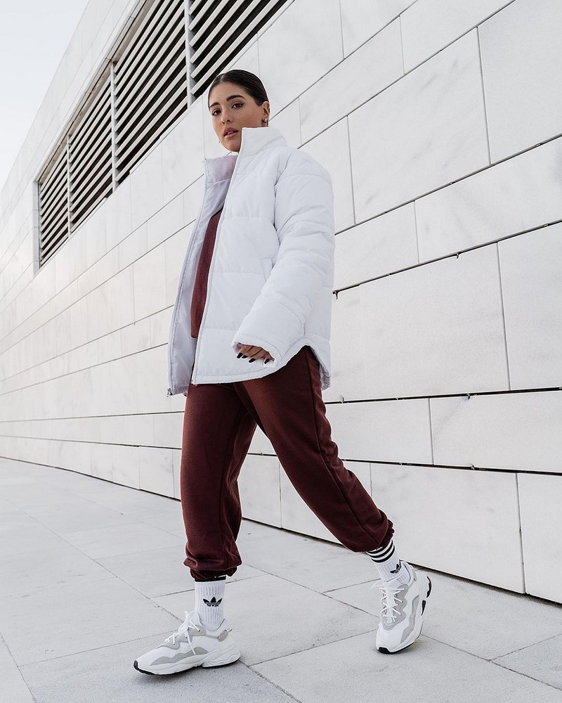 Весенние куртки 2026: модные новинки на фото