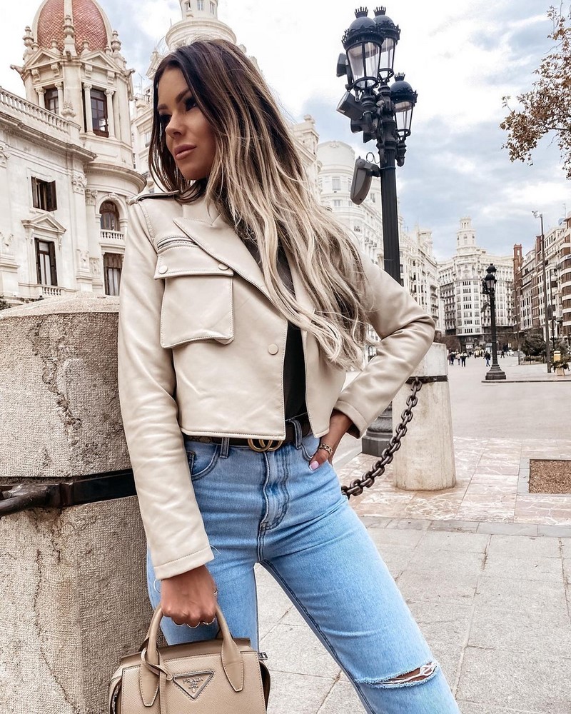 Весенние куртки 2026: модные новинки на фото