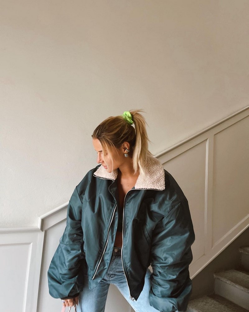 Весенние куртки 2026: модные новинки на фото