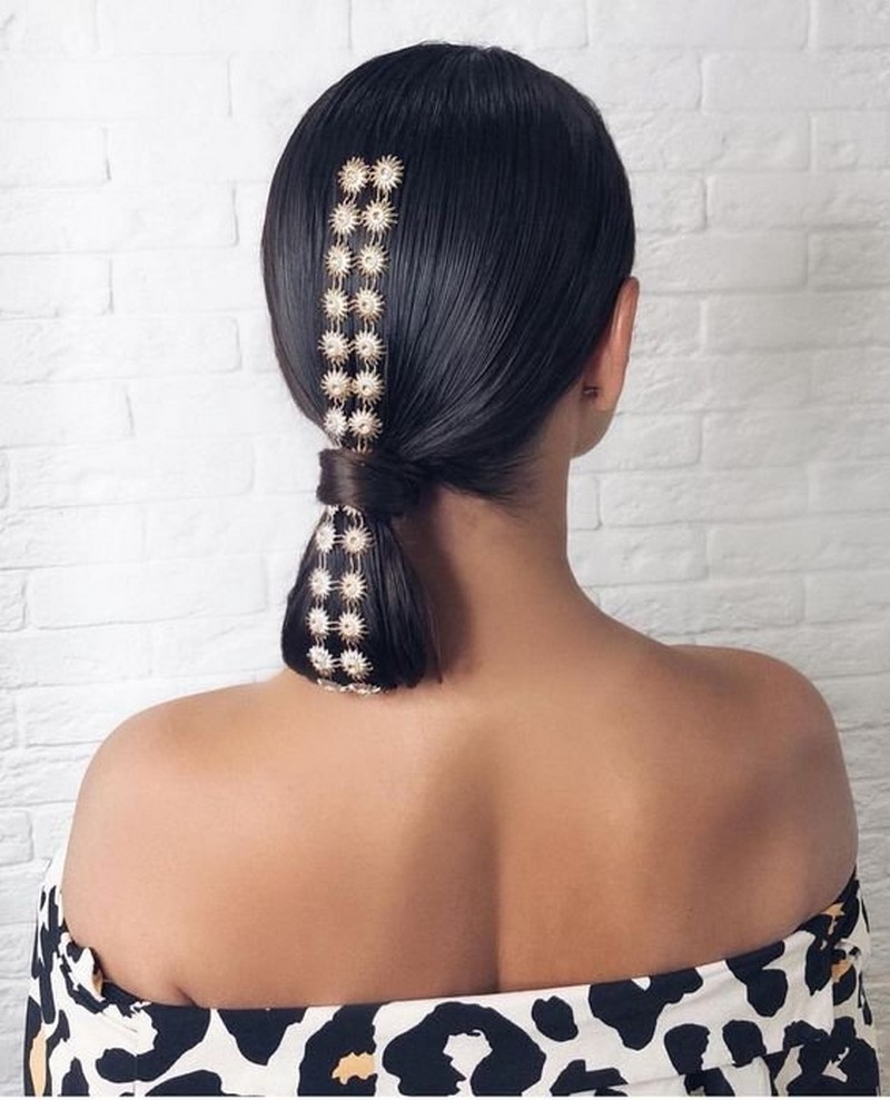 Красивые вечерние прически на выпускной 2026: фото, новинки