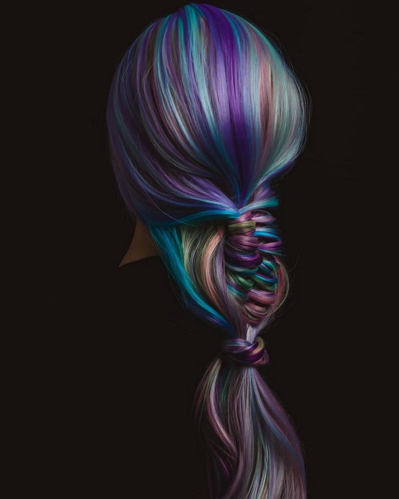 Красивые вечерние прически на выпускной 2026: фото, новинки