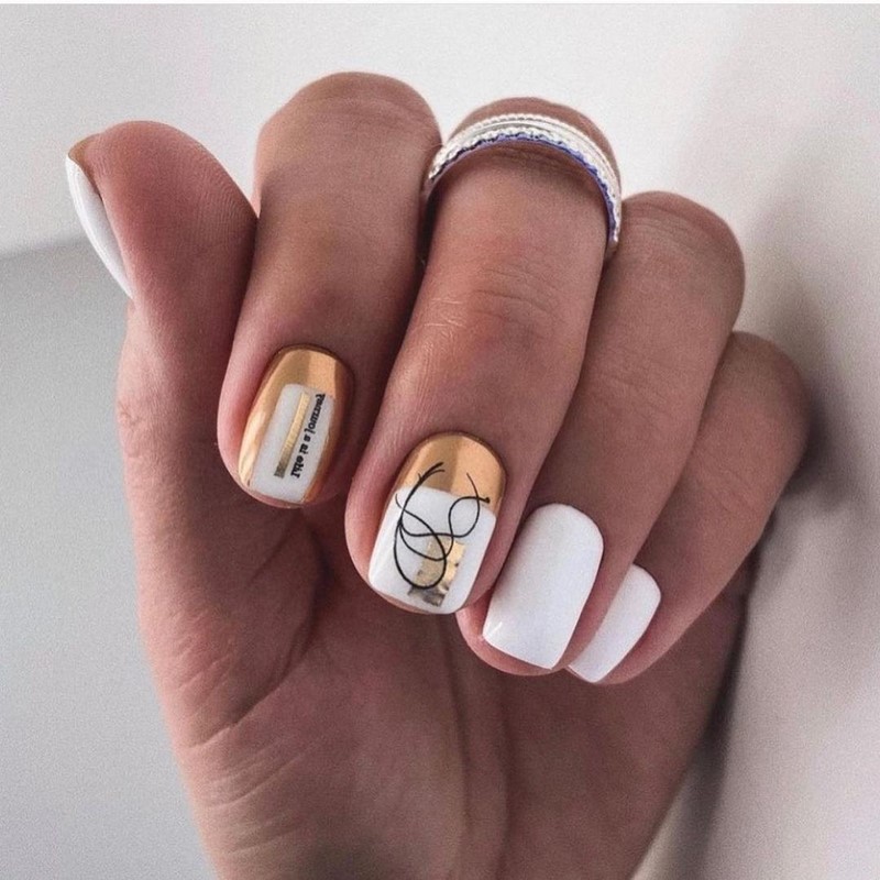 Золотой маникюр 2026 – бесподобные дизайны «золотых» ногтей с фото-примерами