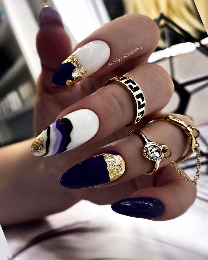 Золотой маникюр 2026 – бесподобные дизайны «золотых» ногтей с фото-примерами