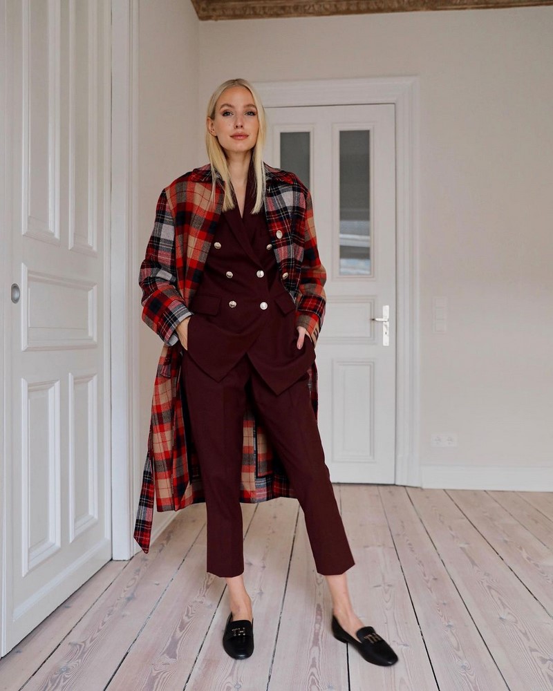 Что носить осенью 2026? Модные идеи осенних образов — фото