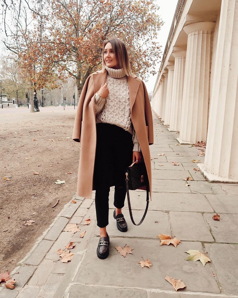 Что носить осенью 2026? Модные идеи осенних образов — фото