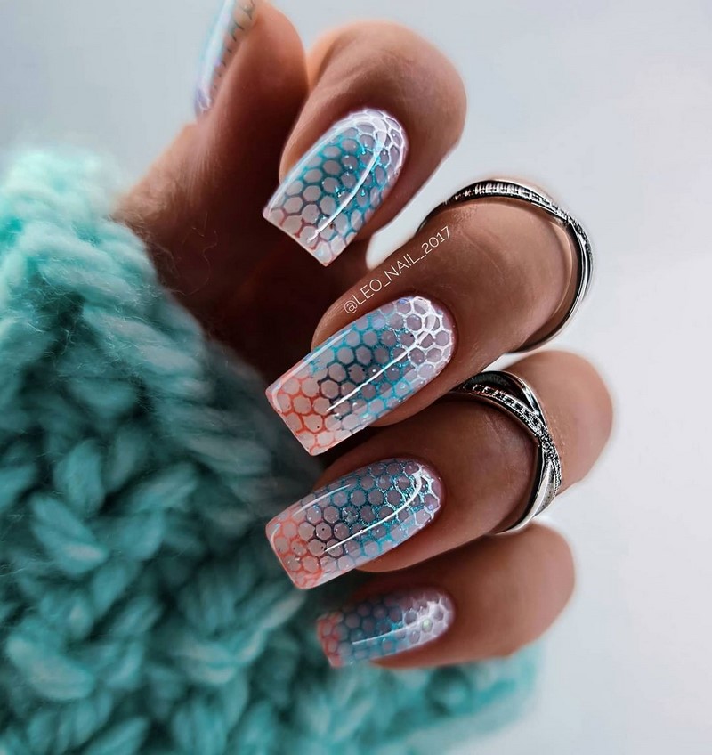 Модный маникюр осень-зима 2026-2027: фото-примеры