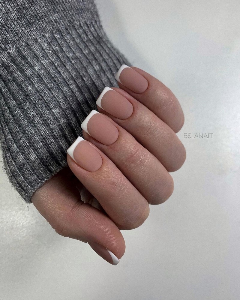 Модный маникюр осень-зима 2026-2027: фото-примеры