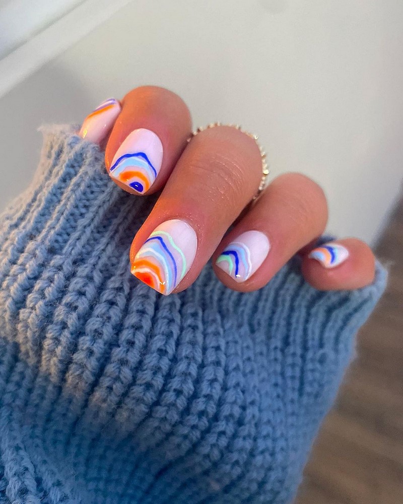 Модный маникюр осень-зима 2026-2027: фото-примеры