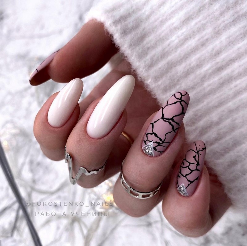 Модный маникюр осень-зима 2026-2027: фото-примеры