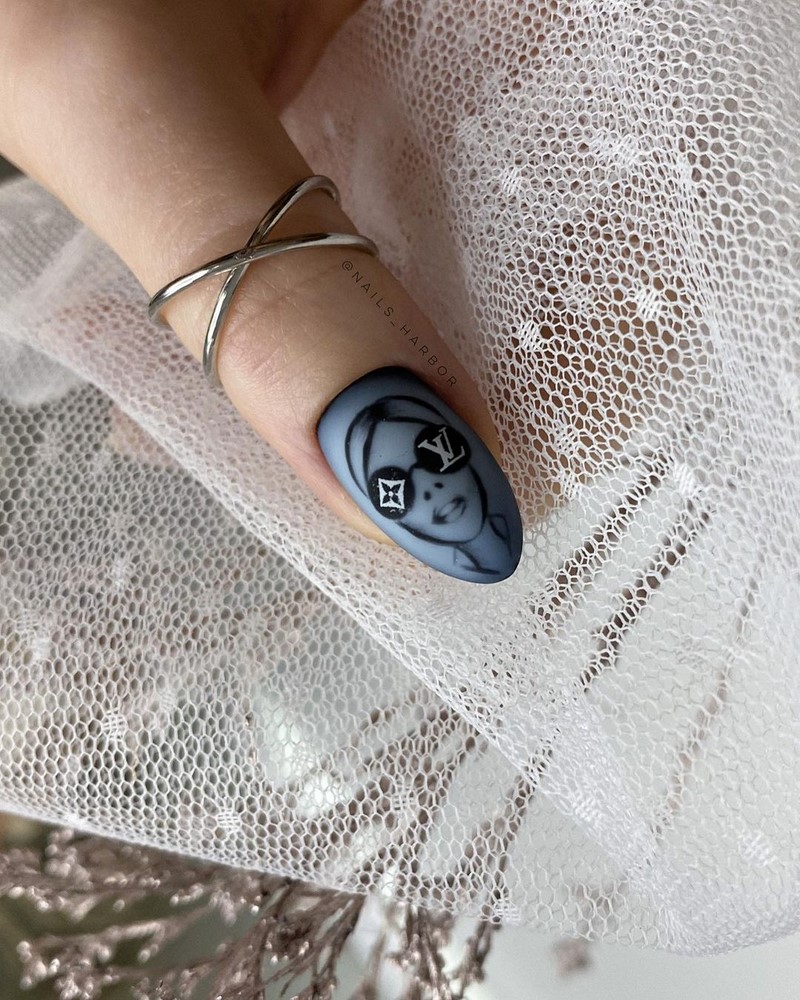 Модный маникюр осень-зима 2026-2027: фото-примеры