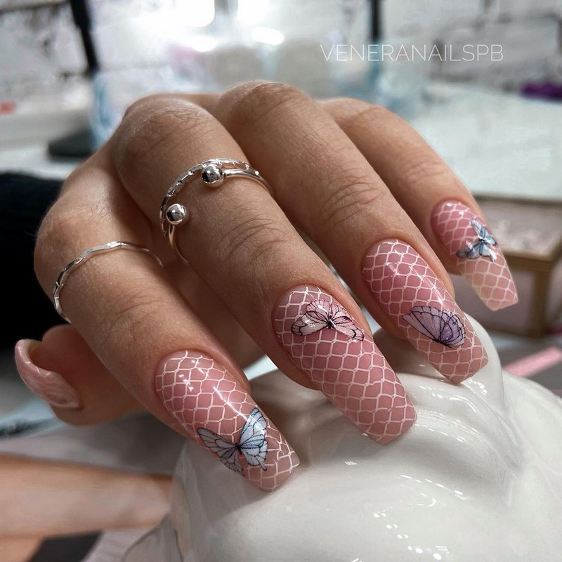 Модный маникюр осень-зима 2026-2027: фото-примеры