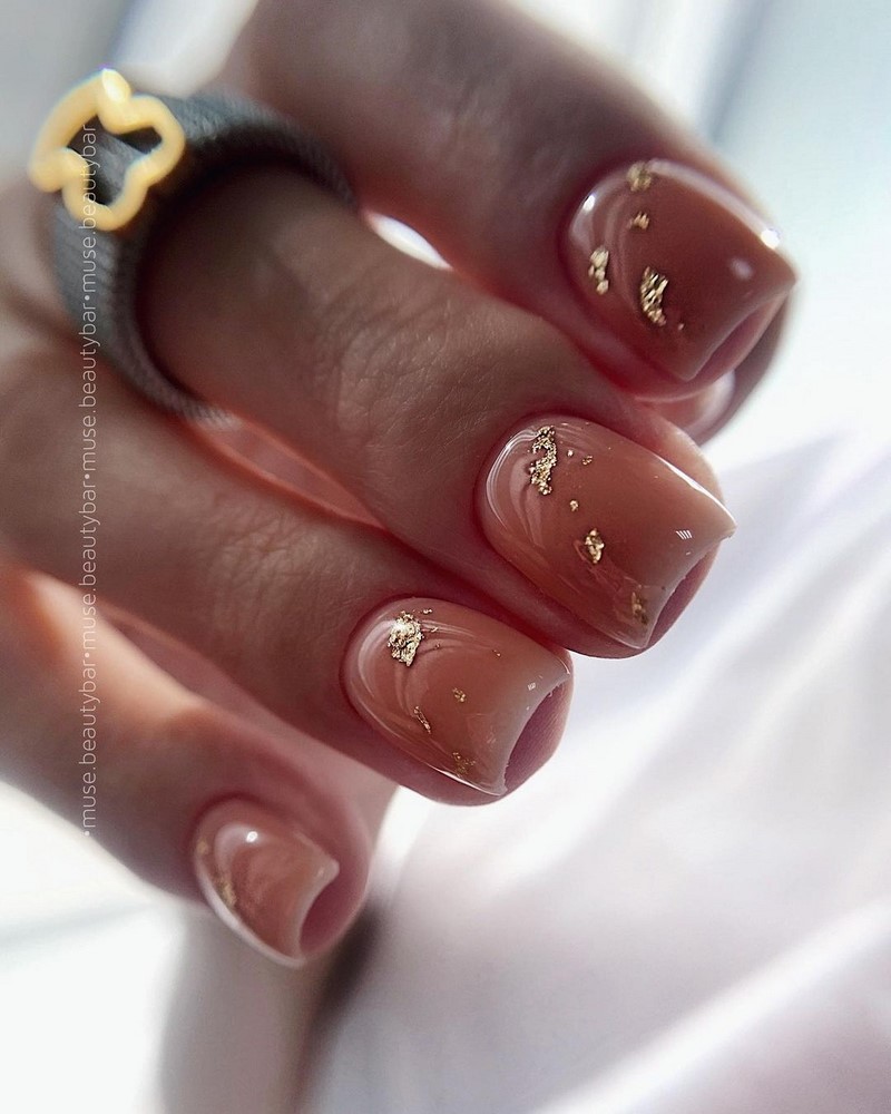 Модный маникюр осень-зима 2026-2027: фото-примеры