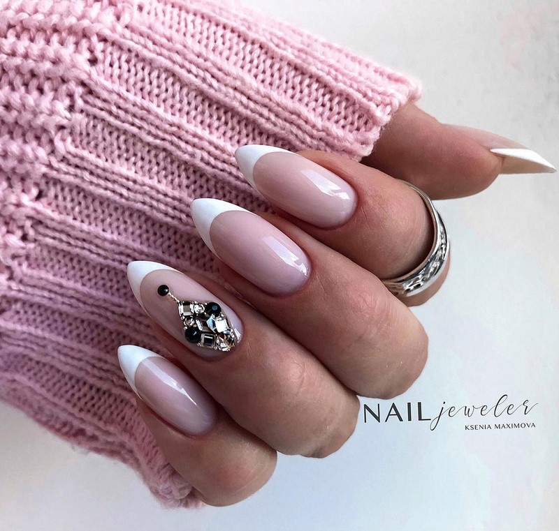 Модный маникюр осень-зима 2026-2027: фото-примеры