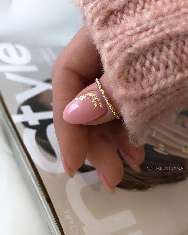 Модный маникюр осень-зима 2026-2027: фото-примеры