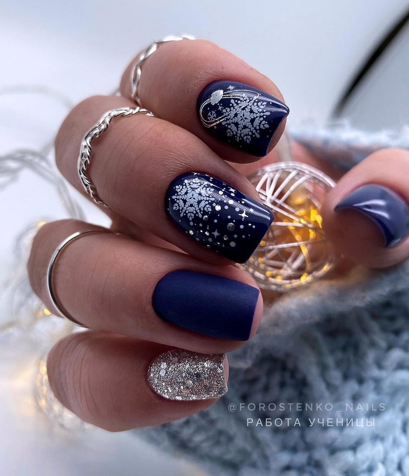 Модный маникюр осень-зима 2026-2027: фото-примеры