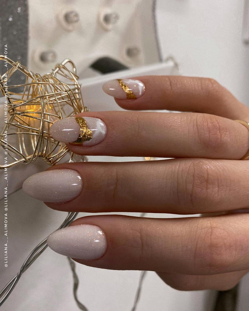 Модный маникюр осень-зима 2026-2027: фото-примеры