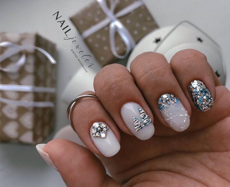 Модный маникюр осень-зима 2026-2027: фото-примеры