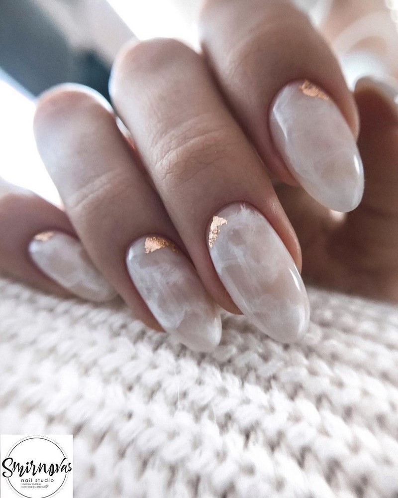 Модный маникюр осень-зима 2026-2027: фото-примеры
