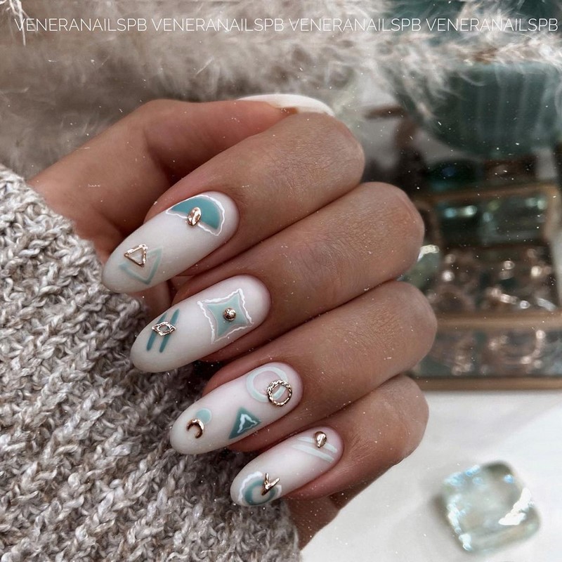 Модный маникюр осень-зима 2026-2027: фото-примеры