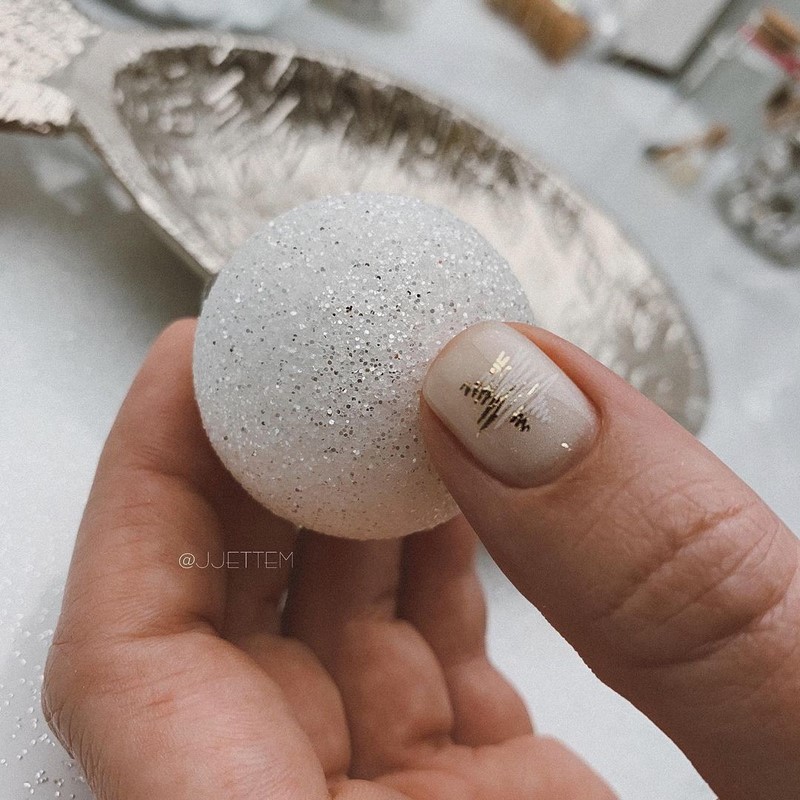 Модный маникюр осень-зима 2026-2027: фото-примеры