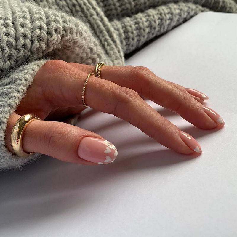 Модный маникюр осень-зима 2026-2027: фото-примеры