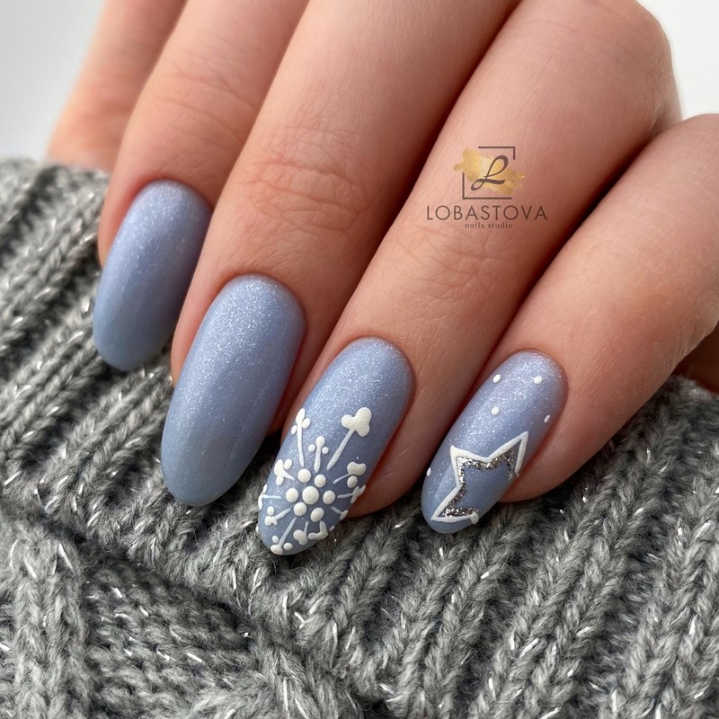 Модный маникюр осень-зима 2026-2027: фото-примеры