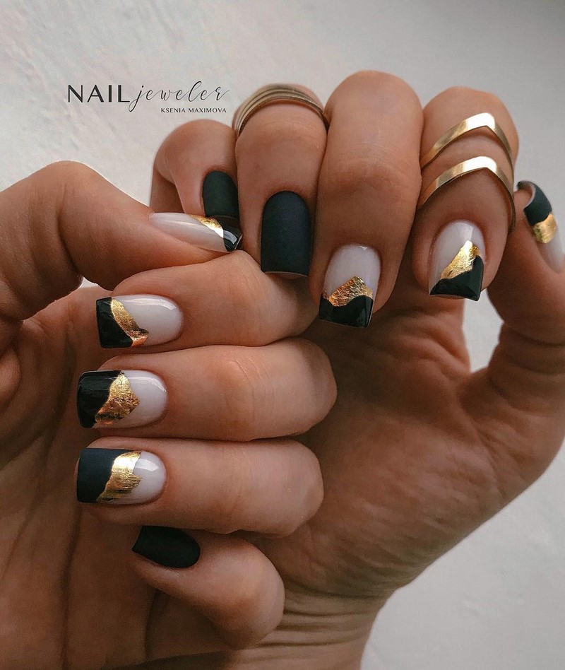 Актуальный черный маникюр 2026 – 10 тенденций в новом сезоне