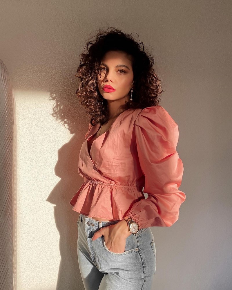 Модные блузки 2026: фото, новинки, тенденции