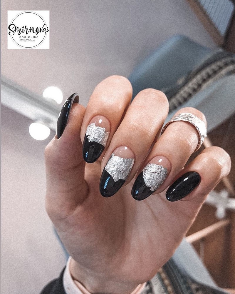 Актуальный черный маникюр 2026 – 10 тенденций в новом сезоне